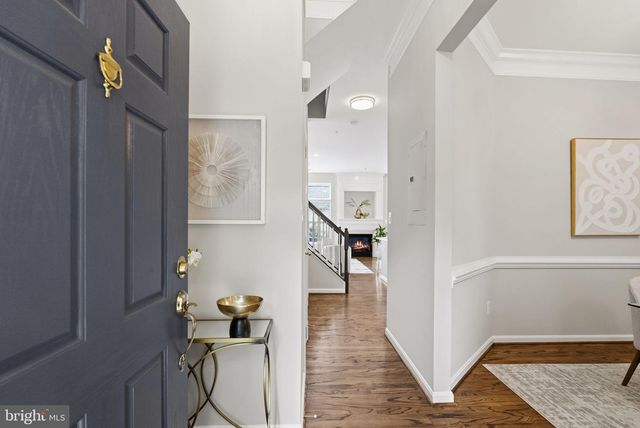 1324 MAIN MEWS, Gaithersburg, MD 20878