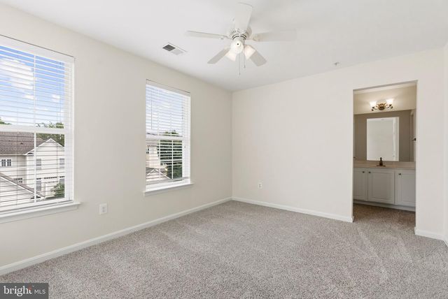 1324 MAIN MEWS, Gaithersburg, MD 20878