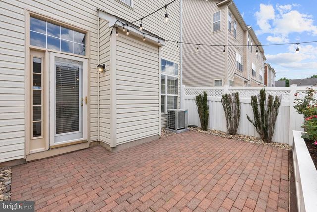 1324 MAIN MEWS, Gaithersburg, MD 20878