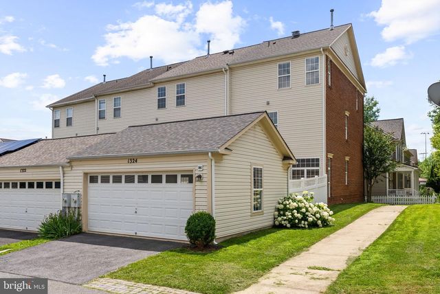 1324 MAIN MEWS, Gaithersburg, MD 20878