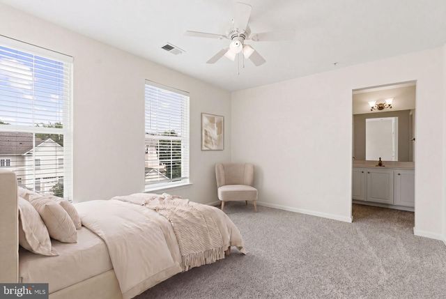1324 MAIN MEWS, Gaithersburg, MD 20878