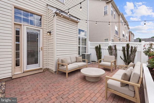 1324 MAIN MEWS, Gaithersburg, MD 20878