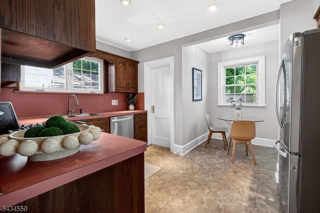 400 Elmwood Ave, Maplewood Twp., NJ 07040