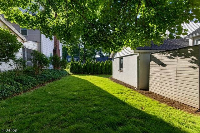 400 Elmwood Ave, Maplewood Twp., NJ 07040