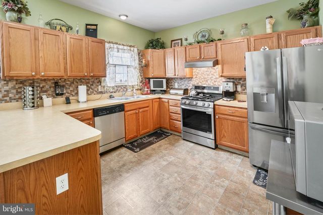 325 ASHLAND AVE, Lawnside, NJ 08045