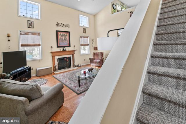 325 ASHLAND AVE, Lawnside, NJ 08045