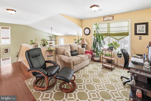 325 ASHLAND AVE, Lawnside, NJ 08045