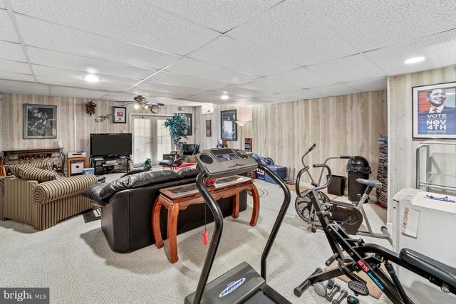 325 ASHLAND AVE, Lawnside, NJ 08045