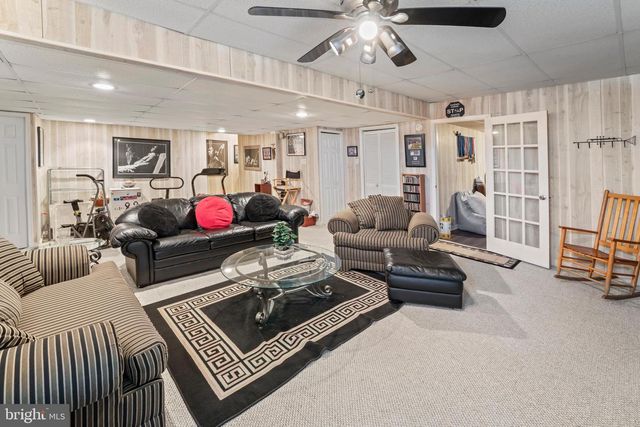 325 ASHLAND AVE, Lawnside, NJ 08045