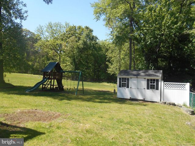 325 ASHLAND AVE, Lawnside, NJ 08045