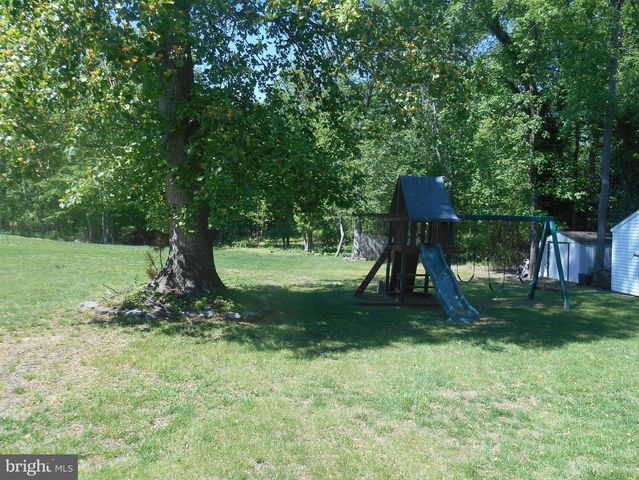 325 ASHLAND AVE, Lawnside, NJ 08045