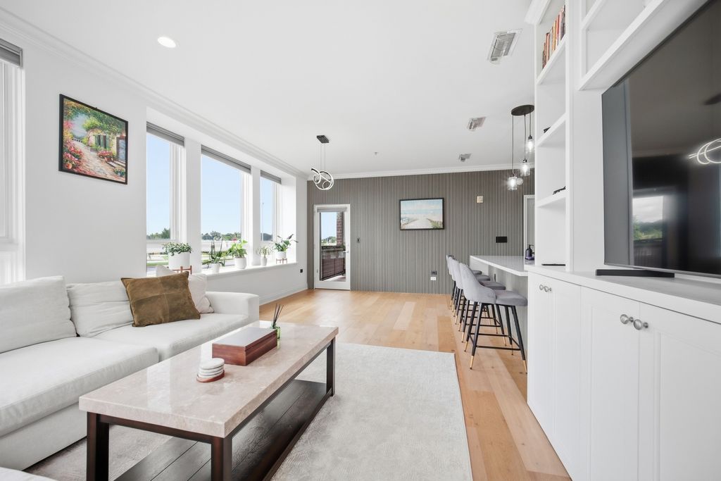 801 Village Center Drive 202, Burr Ridge, IL 60527 — photo 5