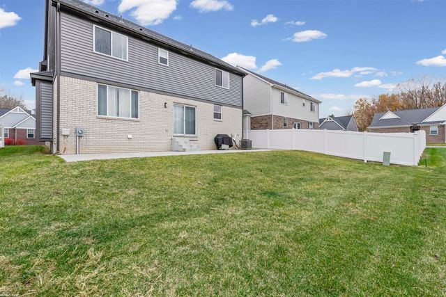 47359 Bayside Circle, Chesterfield Twp, MI 48047