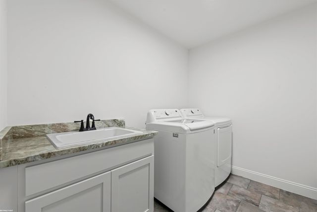 47359 Bayside Circle, Chesterfield Twp, MI 48047