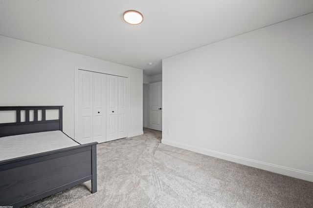 47359 Bayside Circle, Chesterfield Twp, MI 48047