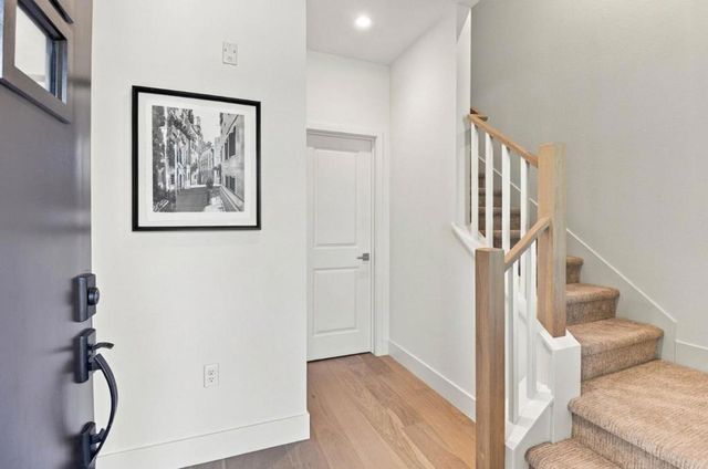 1105 Juana Court, Palo Alto, CA 94303