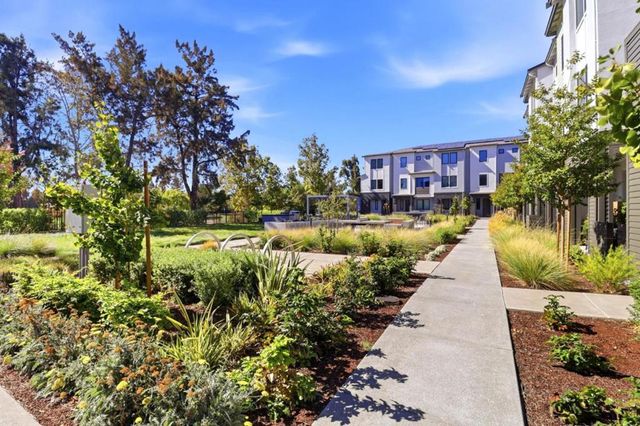 1105 Juana Court, Palo Alto, CA 94303