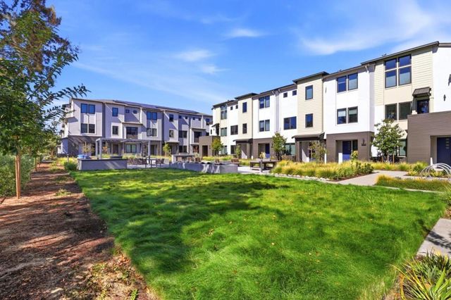 1105 Juana Court, Palo Alto, CA 94303