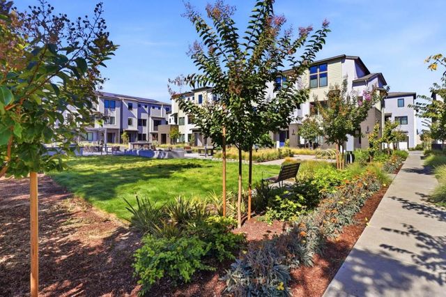 1105 Juana Court, Palo Alto, CA 94303