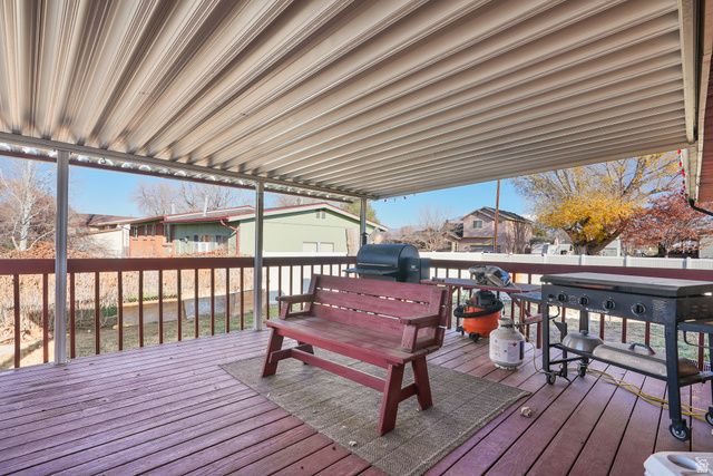 648 W 2200 N, Clinton, UT 84015