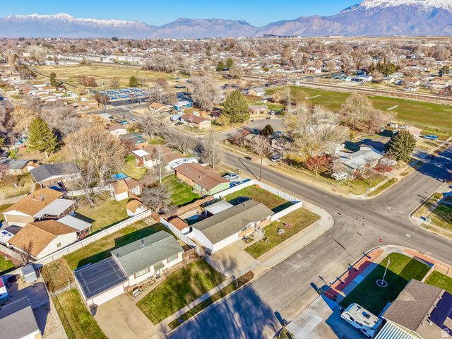 648 W 2200 N, Clinton, UT 84015