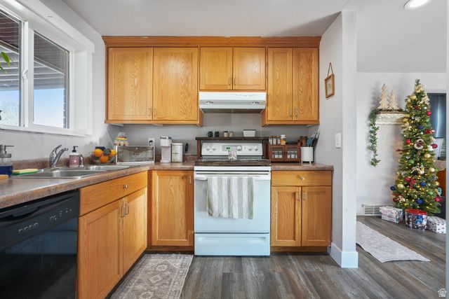 648 W 2200 N, Clinton, UT 84015