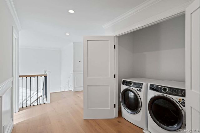 457 Pond Path, East Setauket, NY 11733