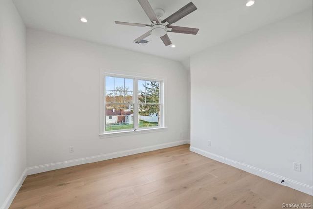 457 Pond Path, East Setauket, NY 11733