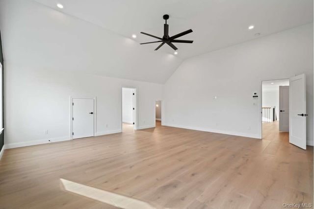 457 Pond Path, East Setauket, NY 11733