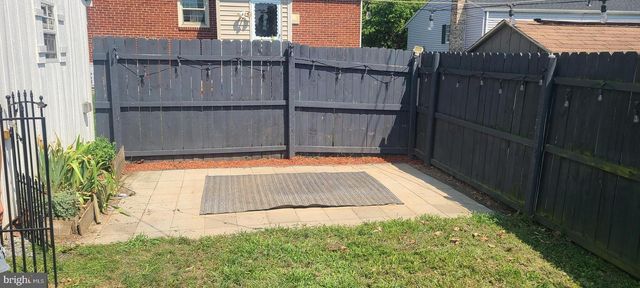 317 GREENAWALT LN, Harrisburg, PA 17110