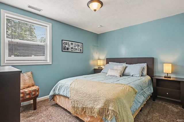 1420 Joyce Drive, South Bend, IN 46616