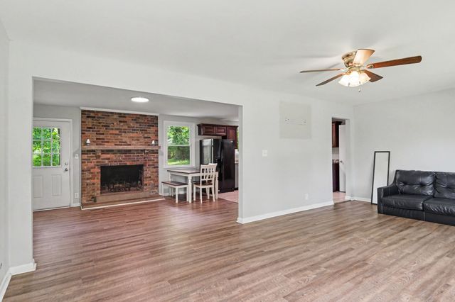 123 Stone Mountain Rd, Clarksville, TN 37042