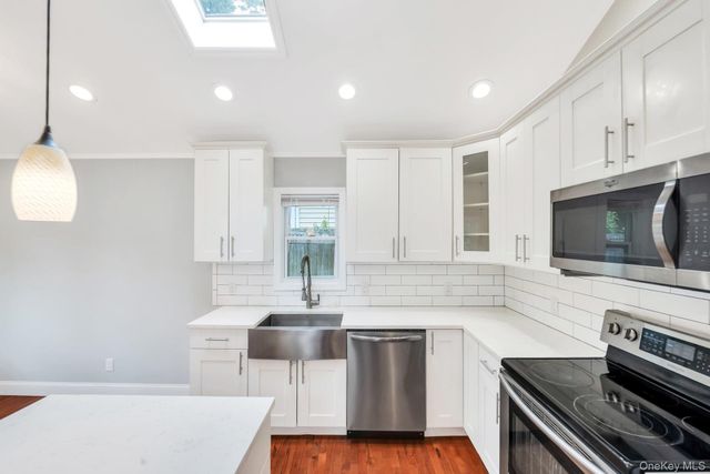 30 Harding Road, Ronkonkoma, NY 11779
