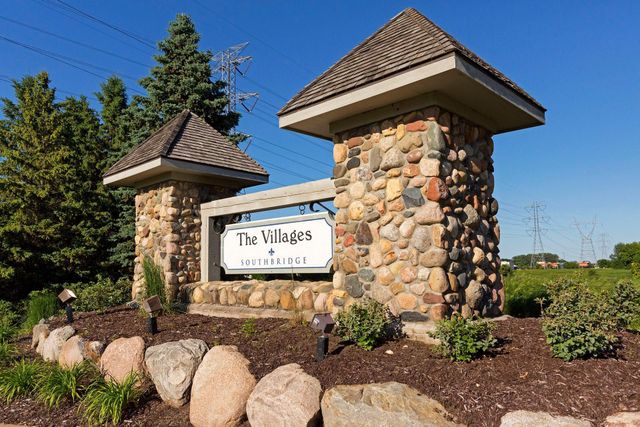 1336 Yorkshire Lane, Shakopee, MN 55379