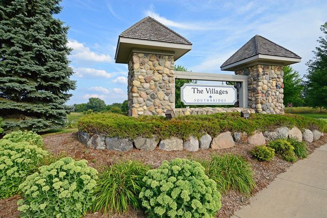 1336 Yorkshire Lane, Shakopee, MN 55379