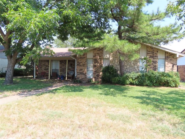 2113 Vail Drive, Garland, TX 75044
