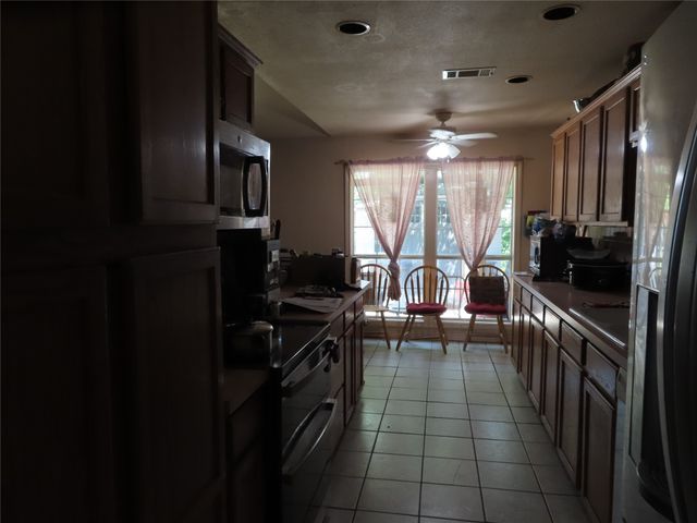 2113 Vail Drive, Garland, TX 75044