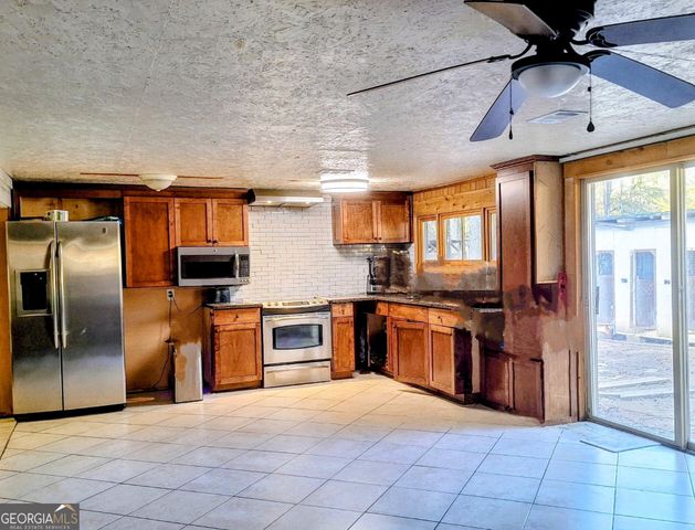 424 Bellhaven Lane, Hull, GA 30646