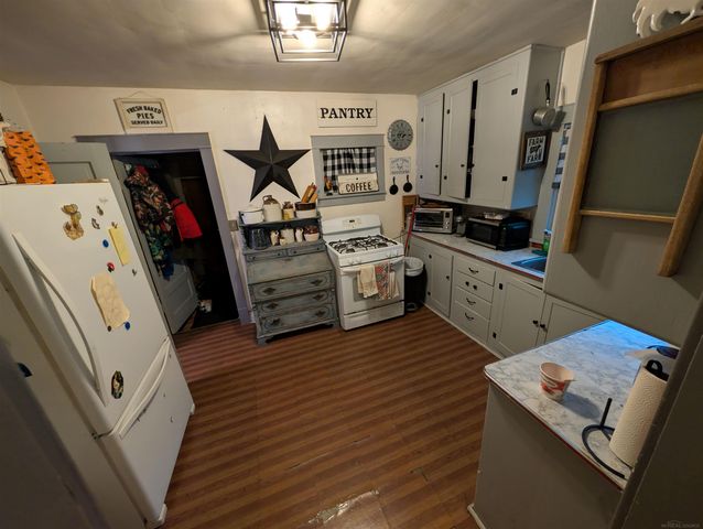 1846 Mills Avenue, Muskegon, MI 49445