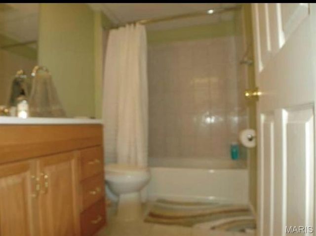 1536 Woodroyal East Drive, Chesterfield, MO 63017