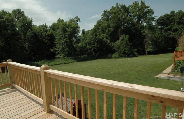 1536 Woodroyal East Drive, Chesterfield, MO 63017