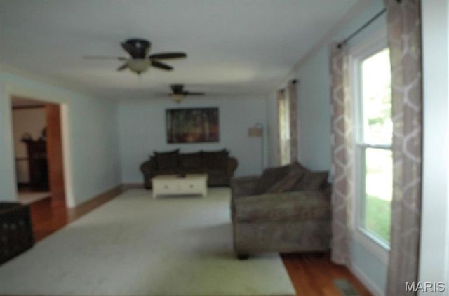 1536 Woodroyal East Drive, Chesterfield, MO 63017