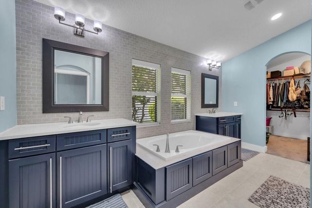 15531 STARLING CROSSING DRIVE, Lithia, FL 33547