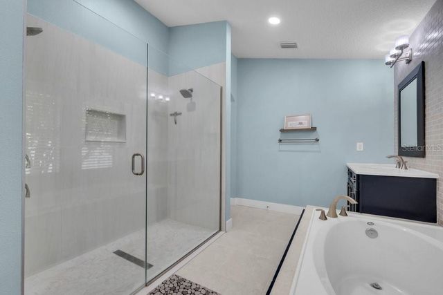 15531 STARLING CROSSING DRIVE, Lithia, FL 33547