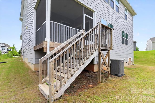 17504 Terryglass Lane, Charlotte, NC 28278