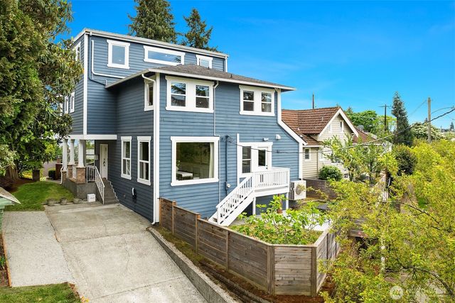 915 30th Avenue S, Seattle, WA 98144