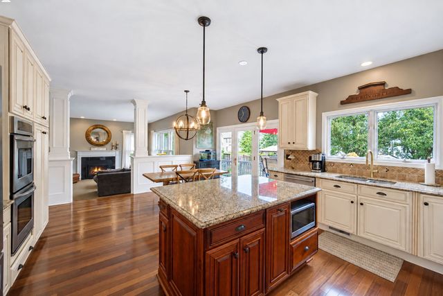 2030 Tunbridge Trail, Algonquin, IL 60102