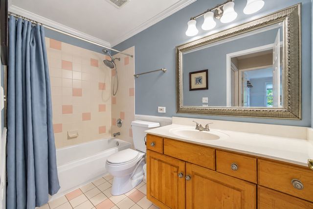 2030 Tunbridge Trail, Algonquin, IL 60102