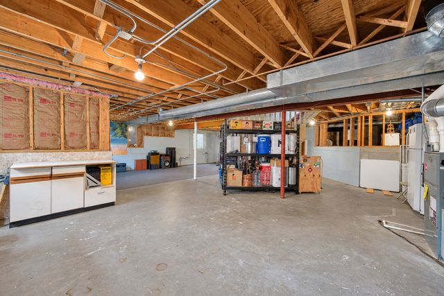 2030 Tunbridge Trail, Algonquin, IL 60102