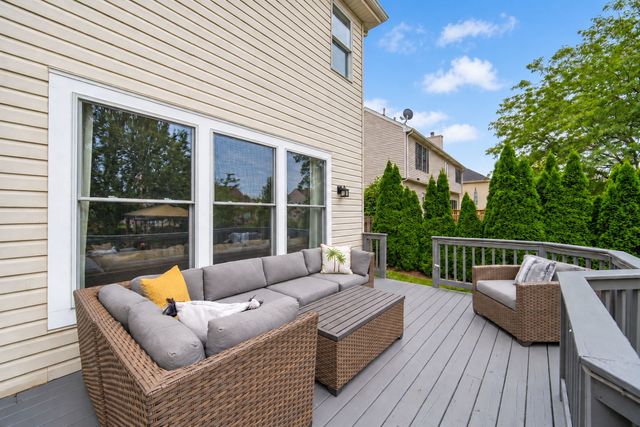 2030 Tunbridge Trail, Algonquin, IL 60102